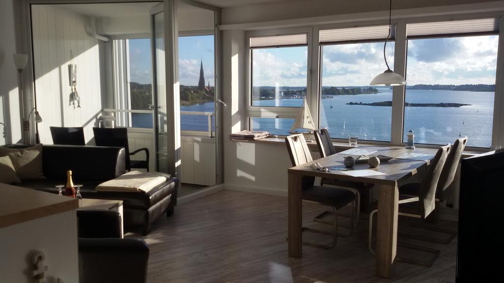 Ostseefjord-Schlei-Blick Im Wikingturm Schleswig Eksteriør bilde