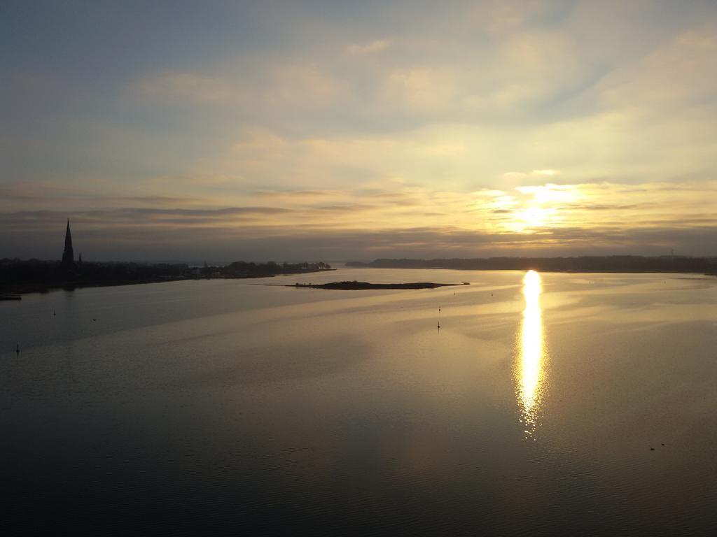 Ostseefjord-Schlei-Blick Im Wikingturm Schleswig Eksteriør bilde