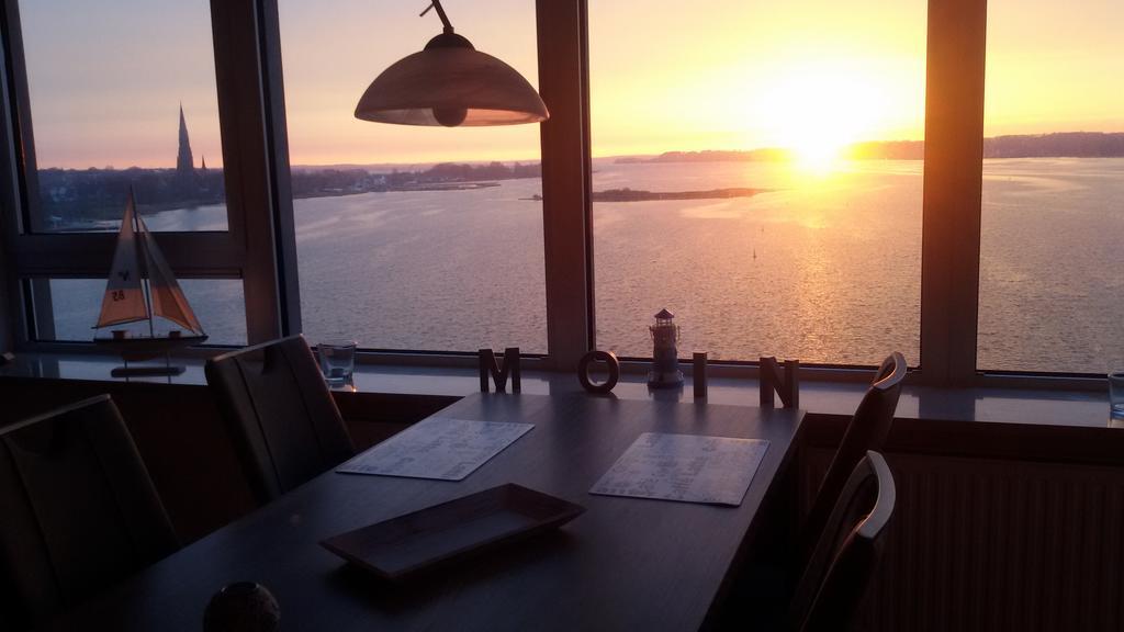 Ostseefjord-Schlei-Blick Im Wikingturm Schleswig Eksteriør bilde
