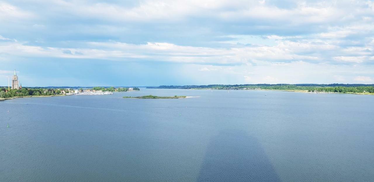 Ostseefjord-Schlei-Blick Im Wikingturm Schleswig Eksteriør bilde